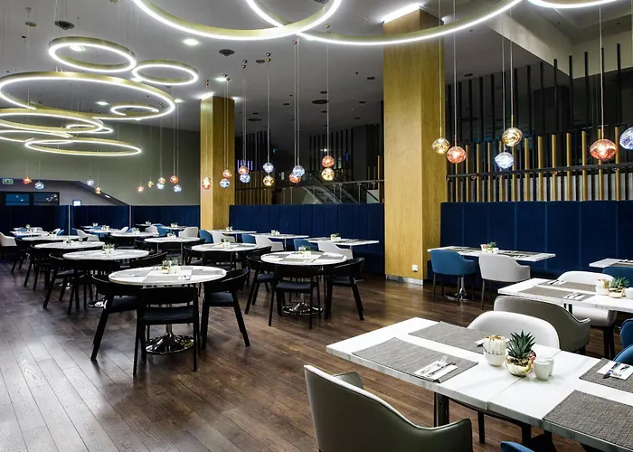 Hotel Courtyard By Marriott Warsaw Airport